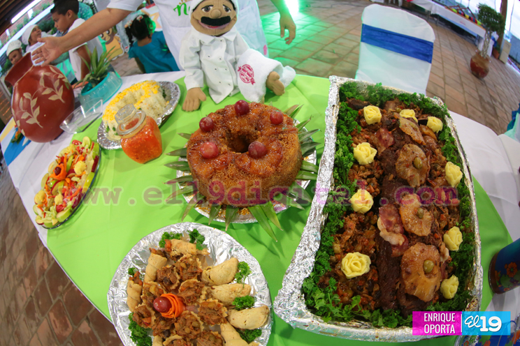 Recetas navideñas son expuestas en Parque Nacional de Ferias