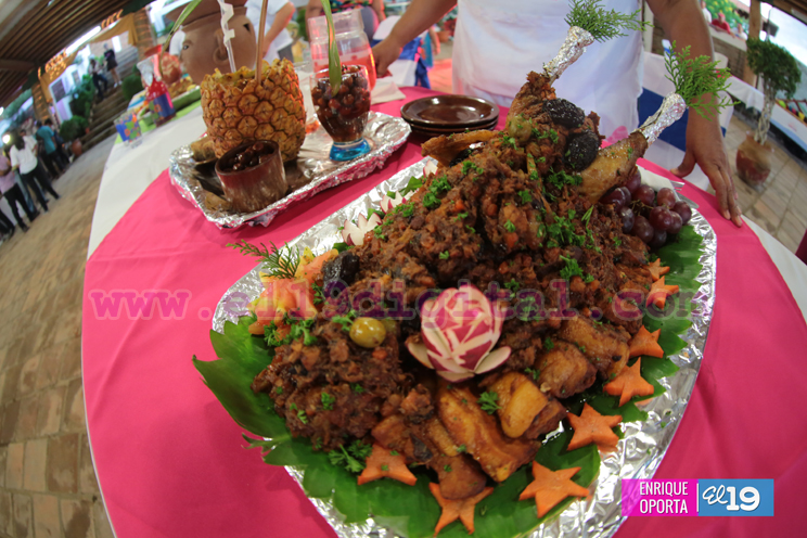 Recetas navideñas son expuestas en Parque Nacional de Ferias