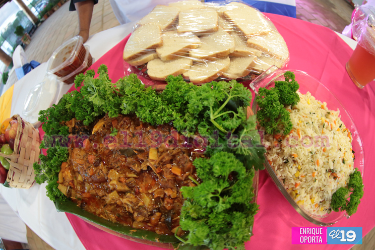 Recetas navideñas son expuestas en Parque Nacional de Ferias