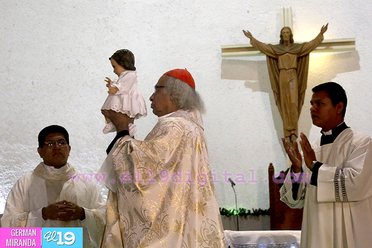 Cardenal Brenes oficia Misa de Nochebuena