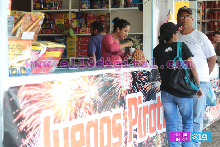 Quema de pólvora, tradición infaltable en Año Nuevo
