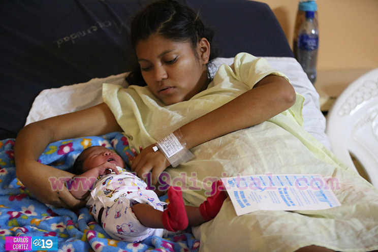 Primeros nacimientos del 2017 en el Hospital Bertha Calderón fueron niñas