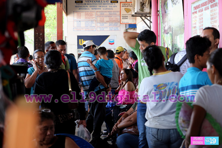 Miles regresan al interior tras pasar vacaciones en Managua