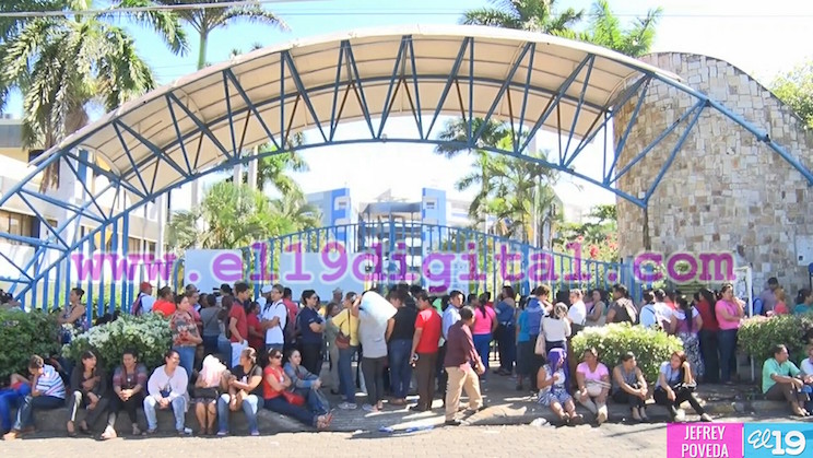 Miles de bachilleres realizan examen de admisión en la UNI