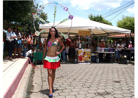 Feria de la economía familiar, todo un éxito en Mateare