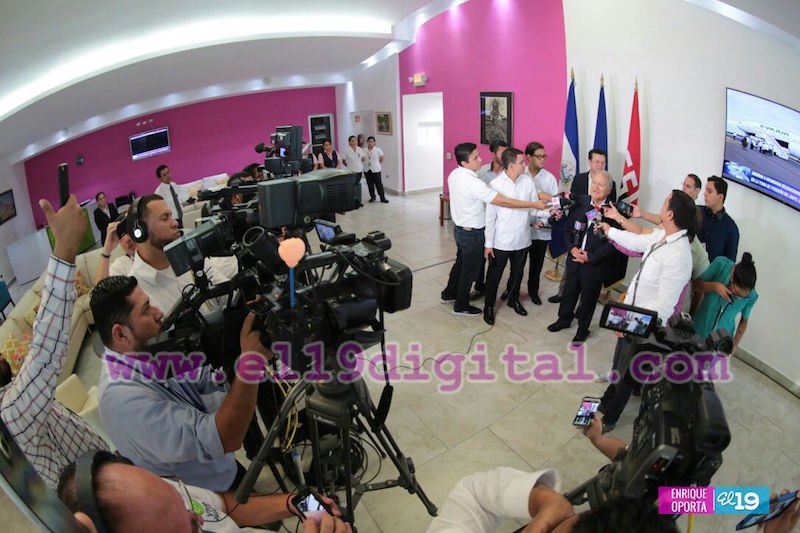 Presidente Sánchez Cerén: Nicaragua merece líderes como Daniel y Rosario