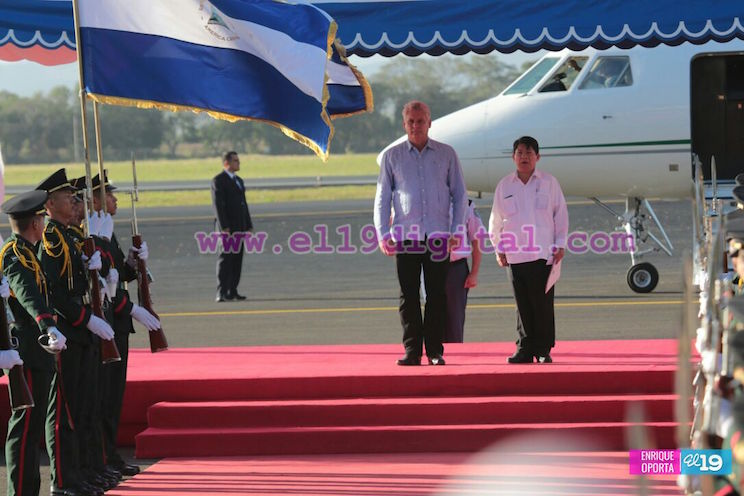 La Cuba Heroica de Fidel y Raúl presente en Toma de Posesión de Daniel y Rosario