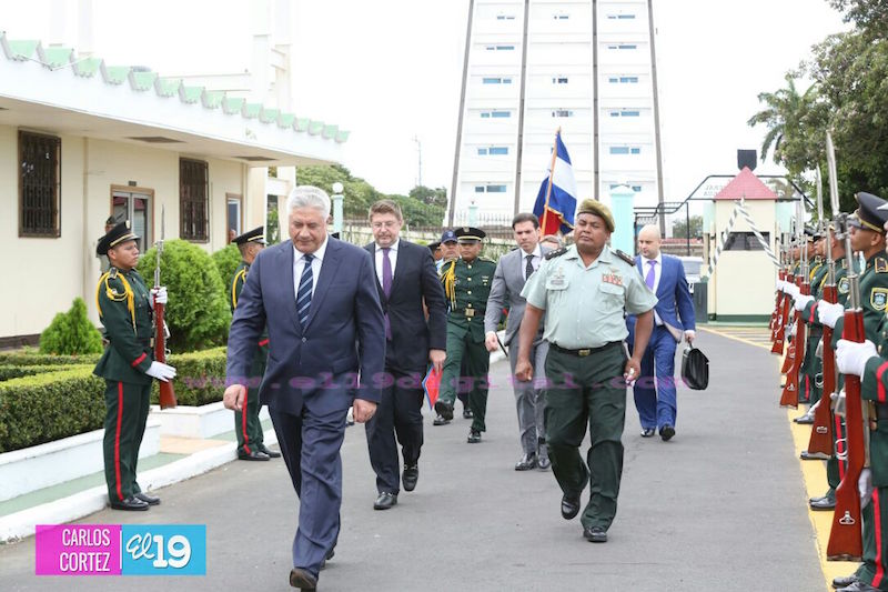 Ministro del Interior de Rusia sostuvo encuentro con comandancia del Ejército de Nicaragua