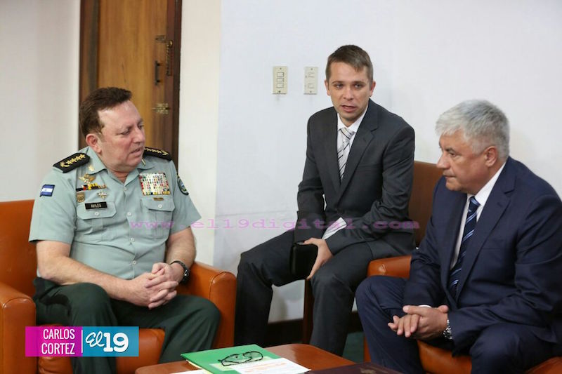 Ministro del Interior de Rusia sostuvo encuentro con comandancia del Ejército de Nicaragua