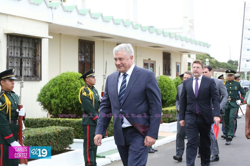 Ministro del Interior de Rusia sostuvo encuentro con comandancia del Ejército de Nicaragua