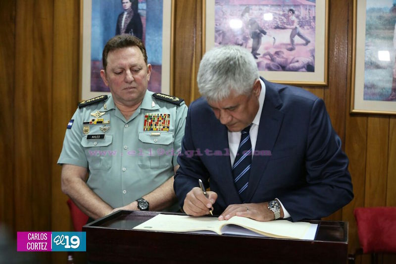 Ministro del Interior de Rusia sostuvo encuentro con comandancia del Ejército de Nicaragua