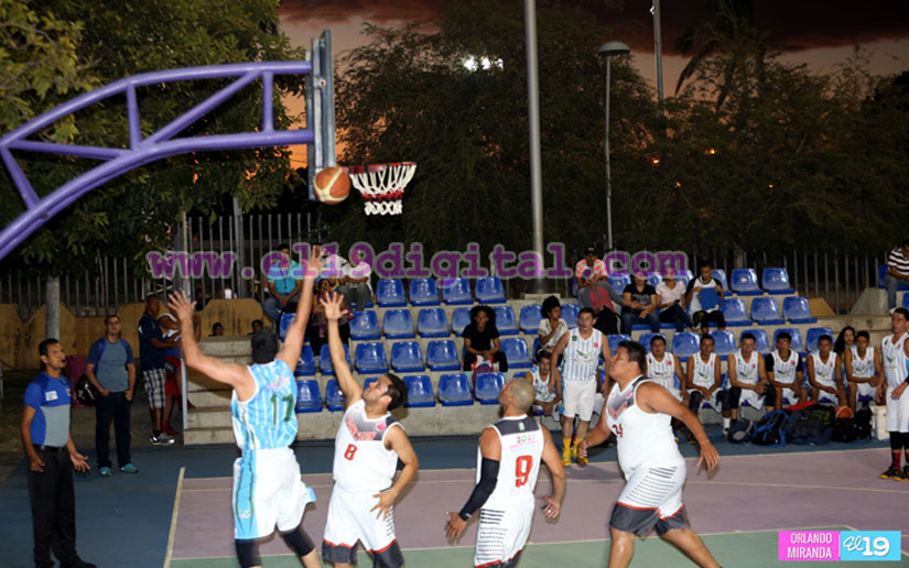 Inicio del Torneo de Baloncesto Carlos Ulloa