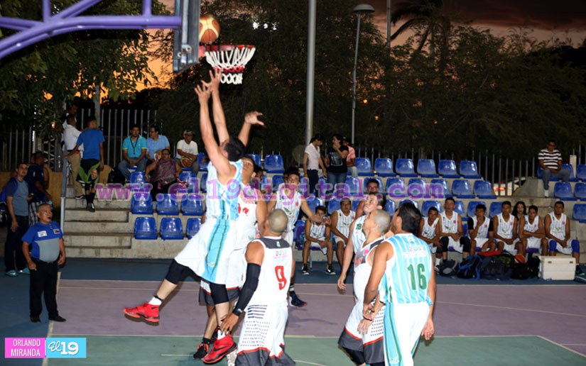 Inicio del Torneo de Baloncesto Carlos Ulloa
