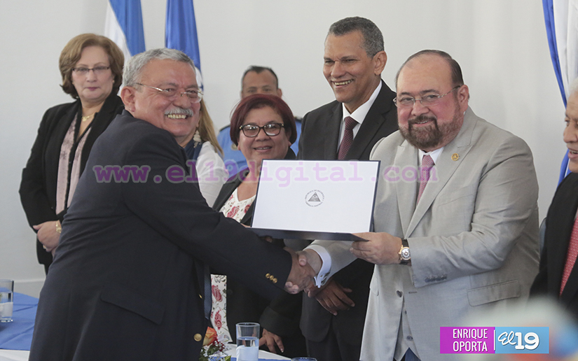 CSE juramenta y acredita a diputados ante el Parlacen