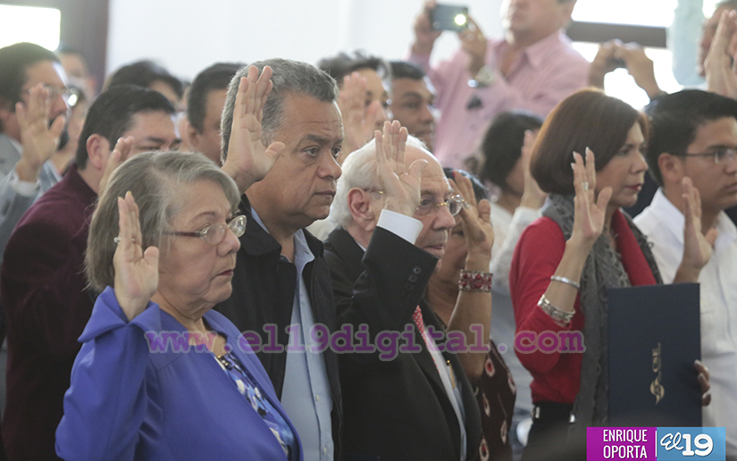 CSE juramenta y acredita a diputados ante el Parlacen