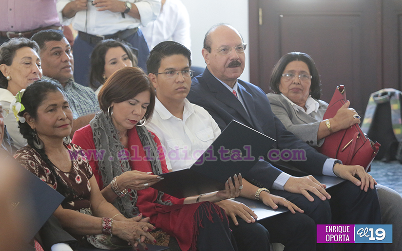 CSE juramenta y acredita a diputados ante el Parlacen