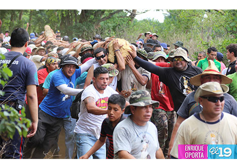 Pueblo de Masaya participa en tradición del Palo Lucio