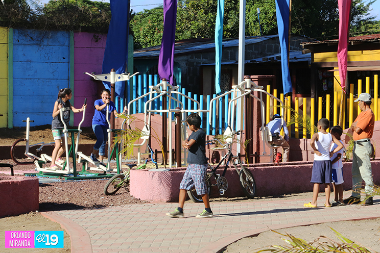 Familias de Diriamba disfrutan del nuevo Complejo Deportivo Cacique Diriangén