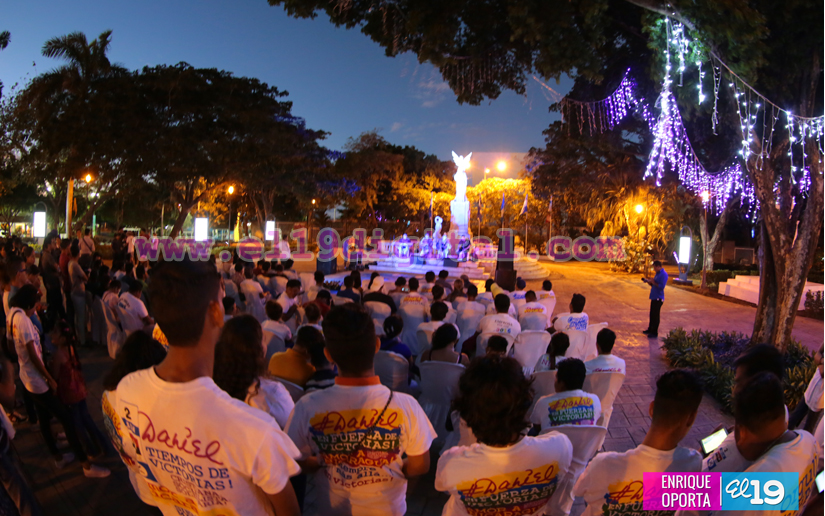 Jóvenes celebran gala cultural en homenaje a Rubén Darío