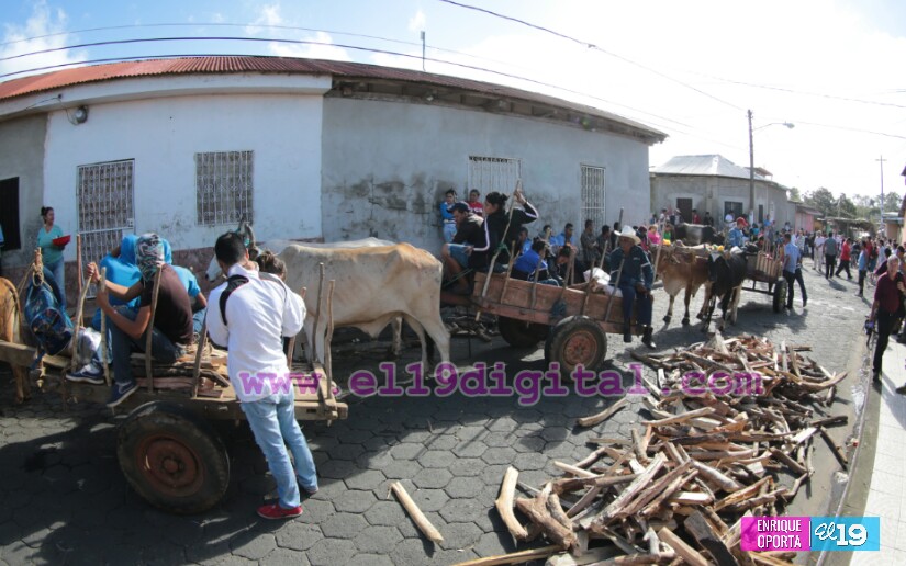 Diriamba vive tradicional tope de carretas