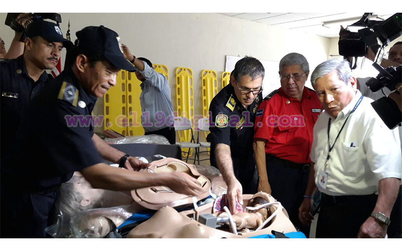 SINAPRED entrega equipos a bomberos para fortalecer atención a población