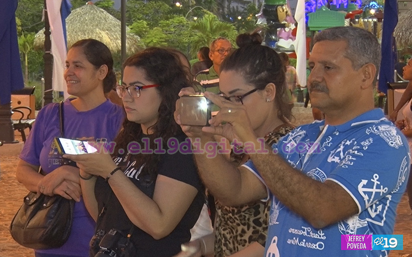 Juventud Sandinista honra a Darío con hermosa noche cultural 