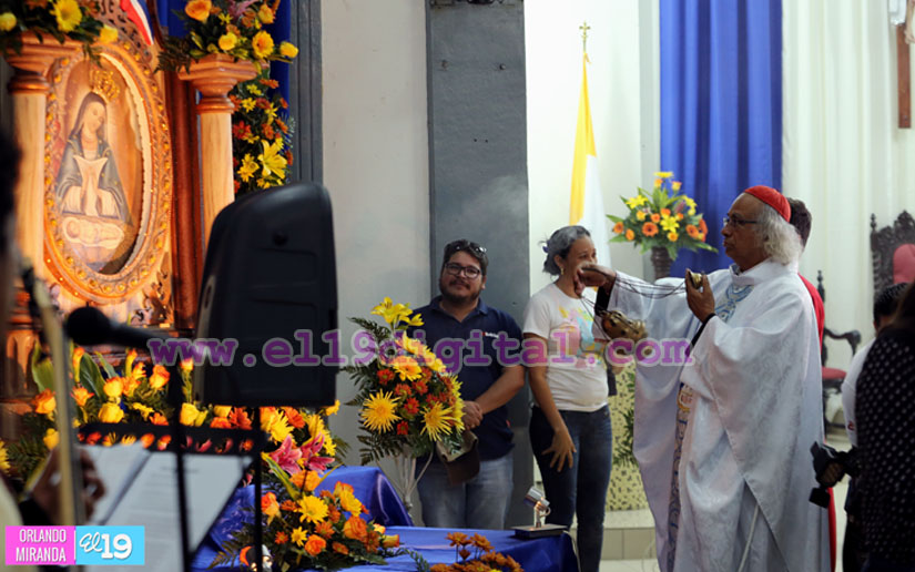 Cardenal Brenes oficia misa en honor a Nuestra Señora de Altagracia