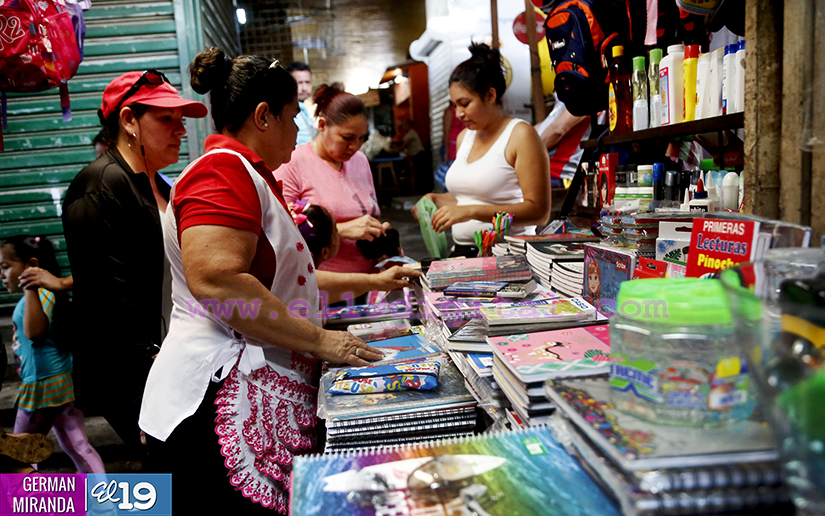 Ventas de útiles escolares se incrementan 