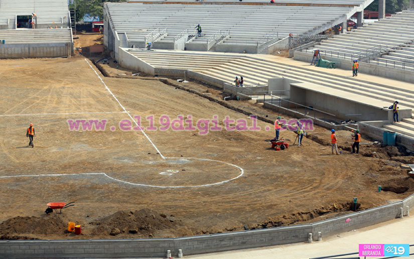 Denis Martínez destaca avances en construcción del nuevo Estadio Nacional de Béisbol