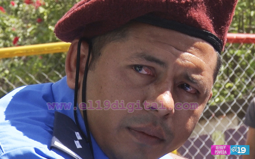 Familiares, amigos y compañeros de trabajo despiden al Subinspector Julio César Narváez 
