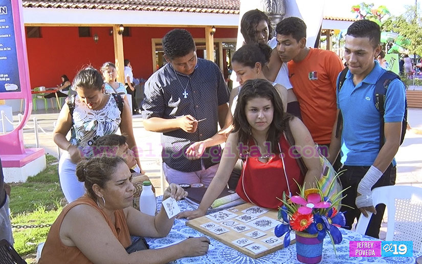 Tarde ambiental con niños en el Parque Acuático