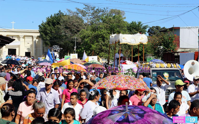 Masaya se desborda en Procesión de Cristo Rey