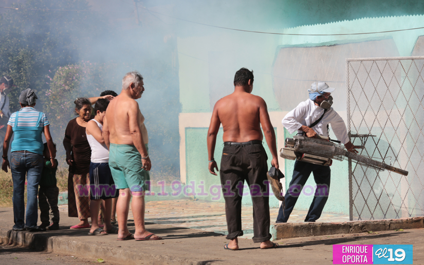 Brigadas de salud llegan al barrio Adolfo Reyes