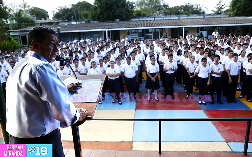 Inicia año escolar en Colegio Latinoamericano