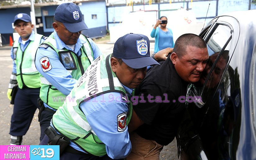 Capacitan a agentes policiales