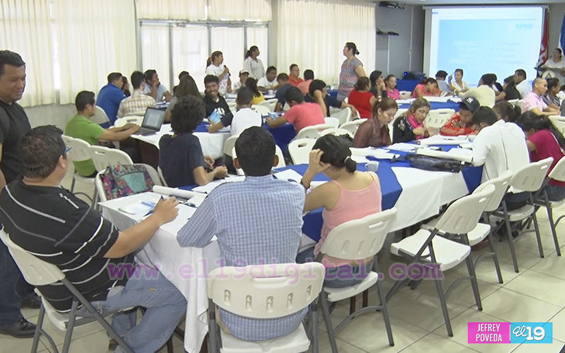 Definen uso de tecnología educativa en formación para estudiantes de secundaria