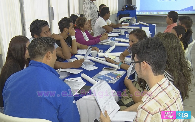 Definen uso de tecnología educativa en formación para estudiantes de secundaria