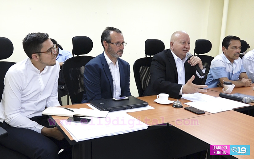 Universidad en Línea da detalles de sus 45 carreras y cursos y del proceso de matrícula