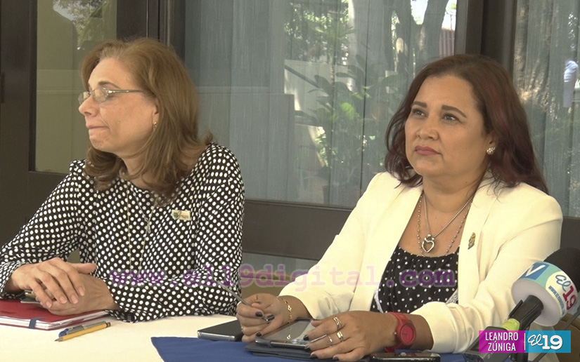 Universidad en Línea da detalles de sus 45 carreras y cursos y del proceso de matrícula