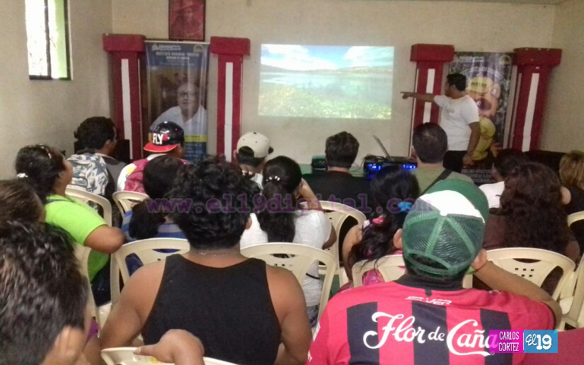 Realizan conversatorio en celebración del Día Mundial de los Humedales