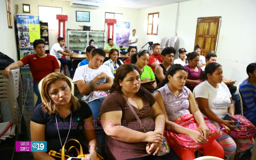 Realizan conversatorio en celebración del Día Mundial de los Humedales