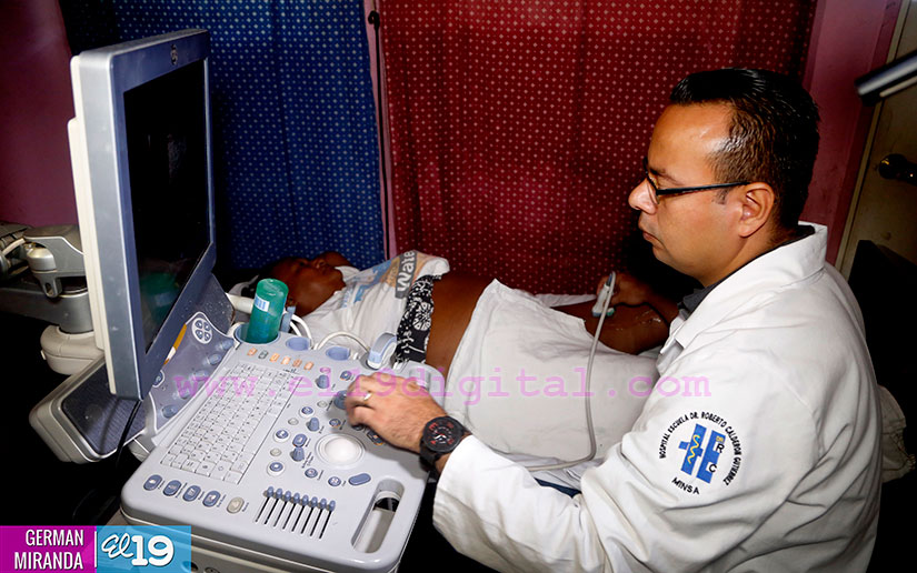 Jornada de ultrasonido doppler en el Hospital Roberto Calderón