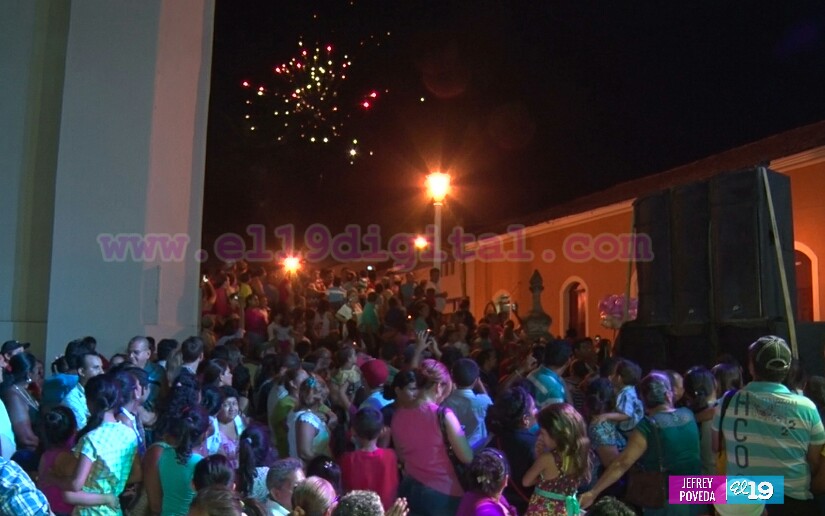 Leoneses inauguran remodelación de Mercado Raúl Cabezas