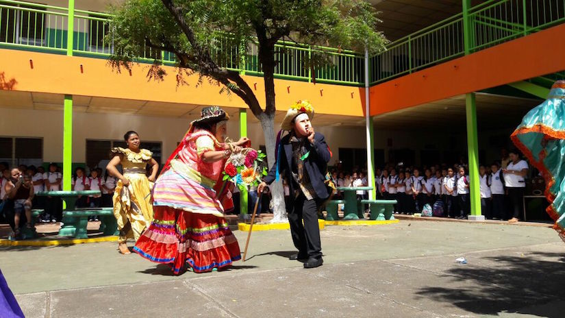 Estudiantes de Carazo regresan a las aulas de clases