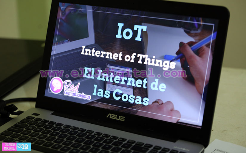Imparten conferencia sobre el Internet de las Cosas