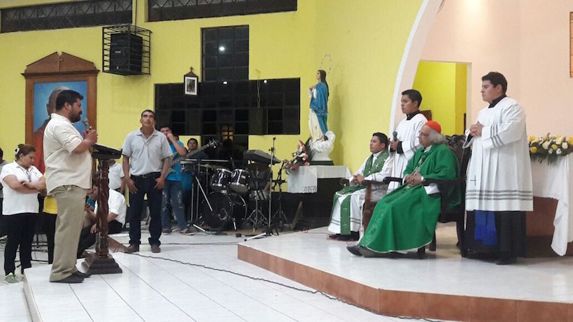 Cardenal Brenes participa de la Primer Asamblea Parroquial en San Juan de la Concepción