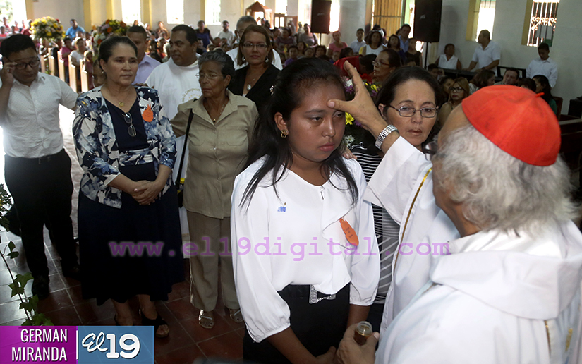 Celebran Eucaristía y Confirmaciones en honor a Nuestra Señora de Lourdes 