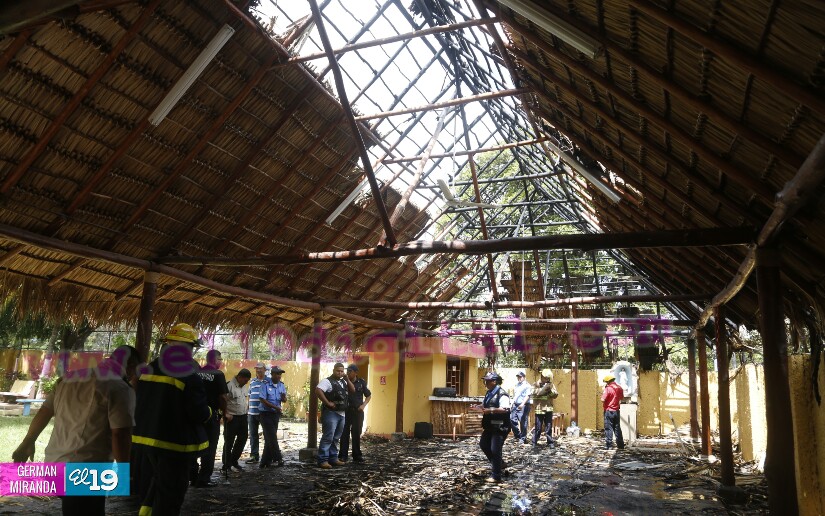 Controlado incendio en el Ranchón de la Alcaldía de Managua