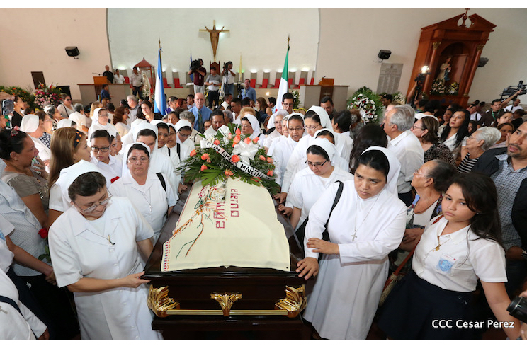 Ultimo adiós a Sor Emilia Rachela 