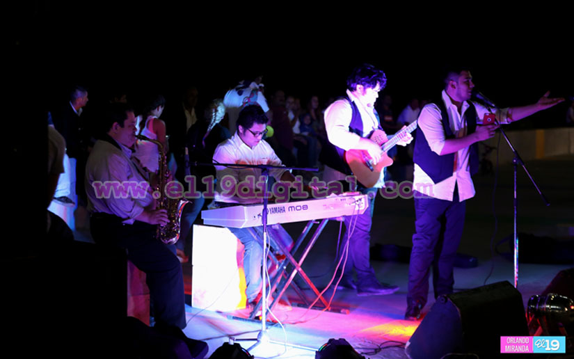 Noche de música y patinaje en el Anfiteatro del Paseo Xolotlán  